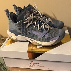 Nike Jordan WHY NOT ZERO.4
Russell Westbrook 
Size 11 
Used